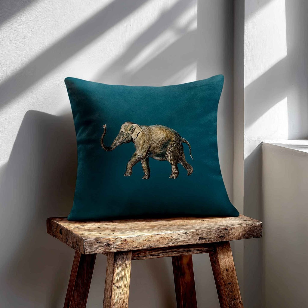 Elephant | Sustainable Velvet Cushion - Teal 40 x 40 cm Standard by Izabela Peters