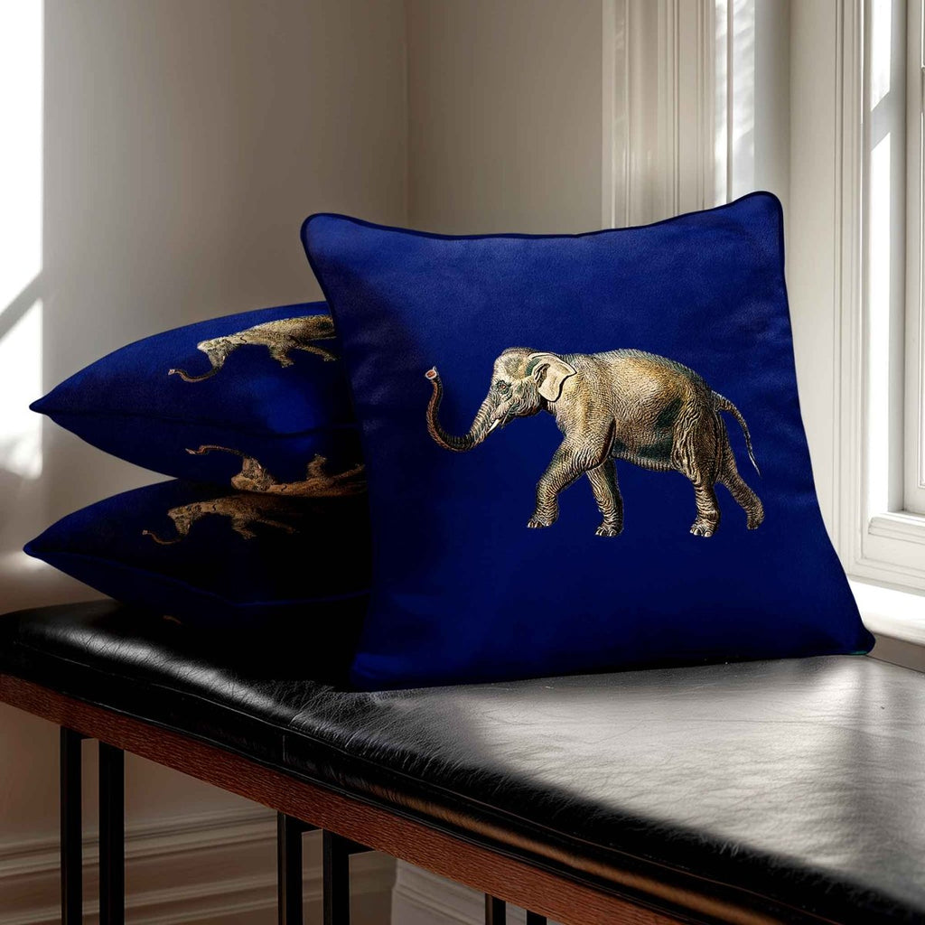 Elephant | Sustainable Velvet Cushion - Midnight 40 x 40 cm Standard by Izabela Peters