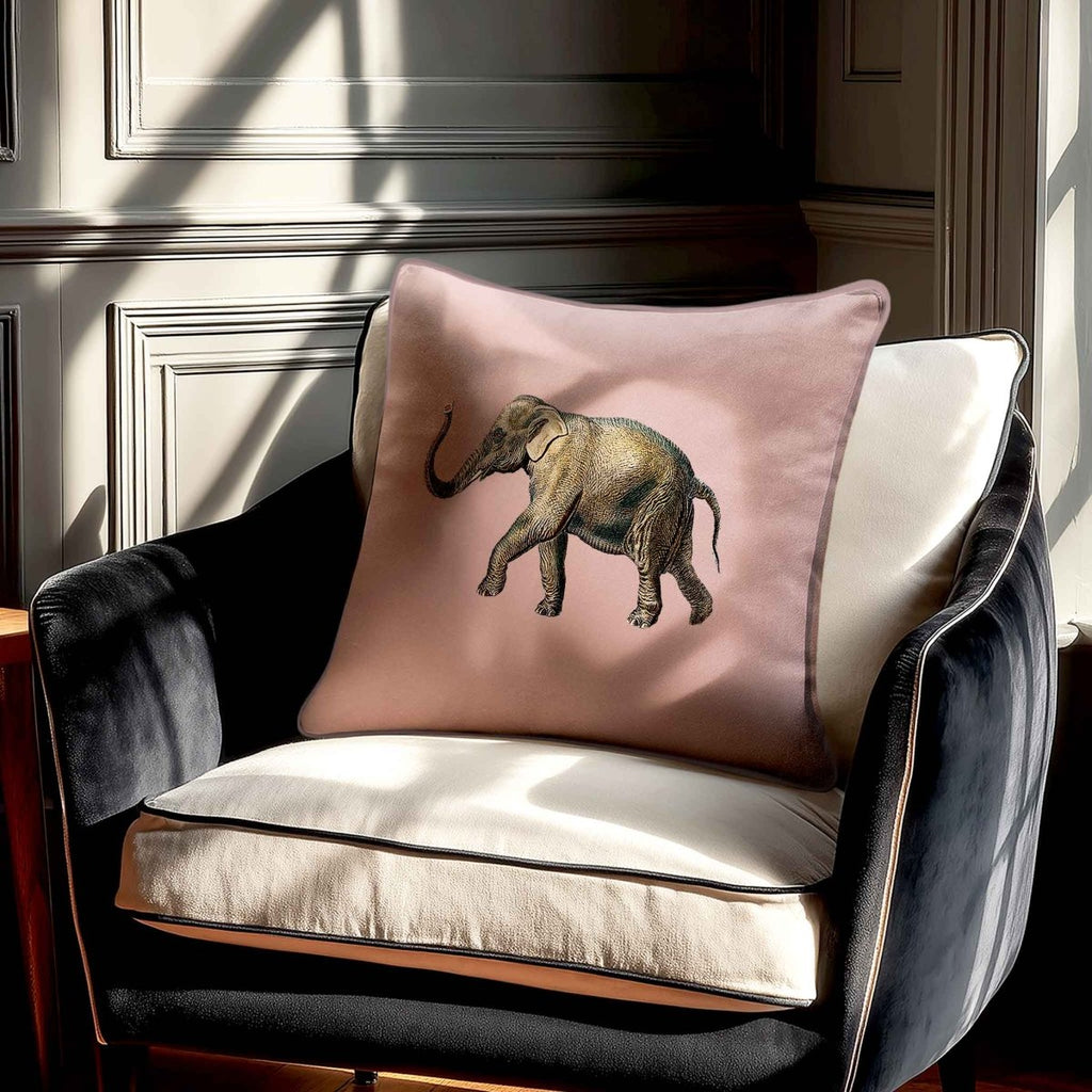 Elephant | Sustainable Velvet Cushion - Rosewater 40 x 40 cm Standard by Izabela Peters