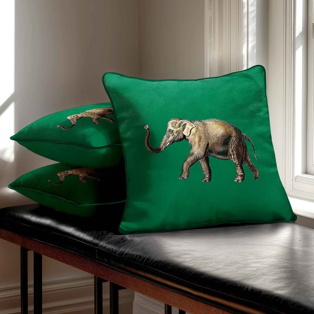 Elephant | Sustainable Velvet Cushion - Emerald Green 40 x 40 cm Standard by Izabela Peters
