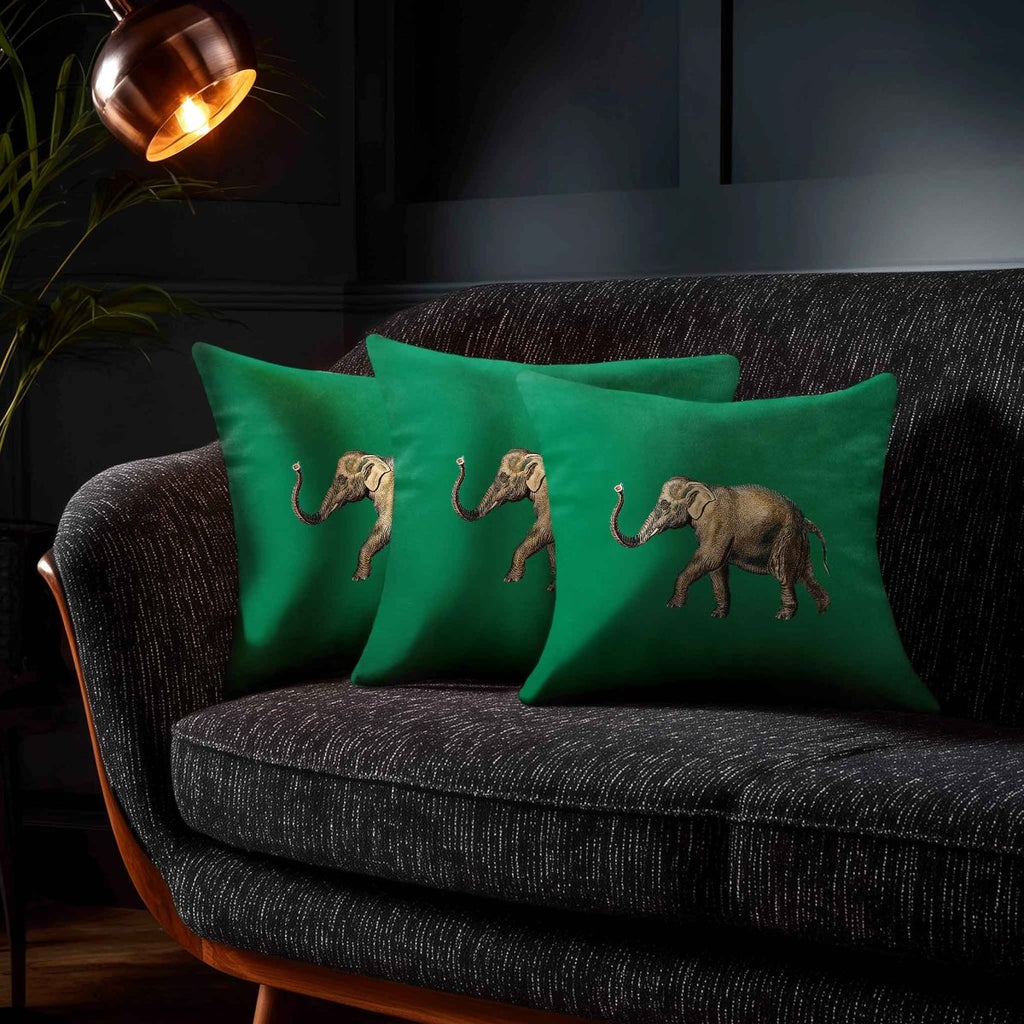 Elephant | Sustainable Velvet Cushion - Emerald Green 40 x 40 cm Piped by Izabela Peters