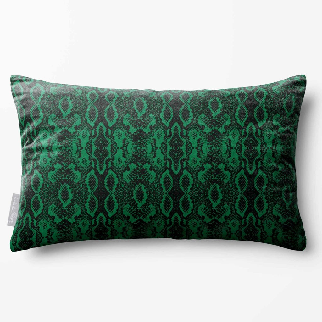 Exotic Snake | Sustainable Velvet Rectangle Cushion - Emerald Green 50 x 30 cm Standard by Izabela Peters