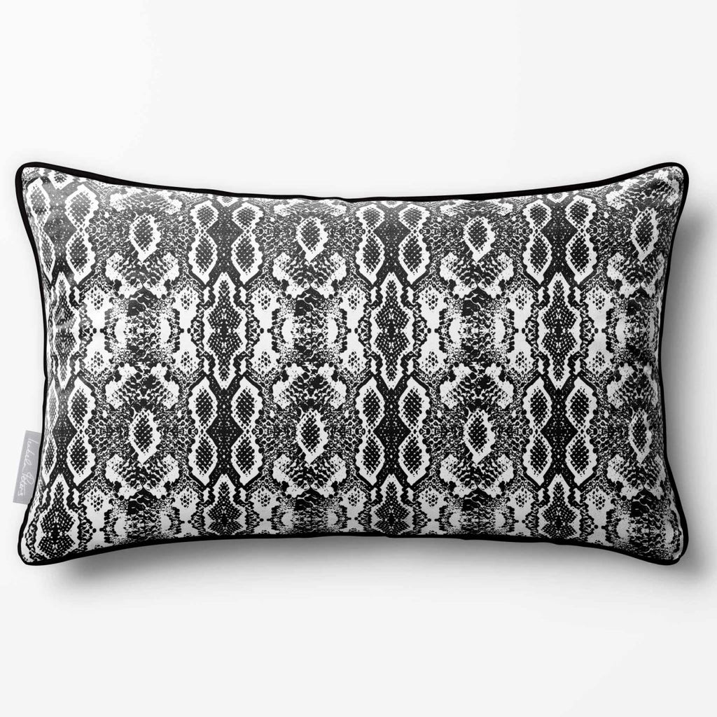 Exotic Snake | Sustainable Velvet Rectangle Cushion - White & Black 50 x 30 cm Piped by Izabela Peters