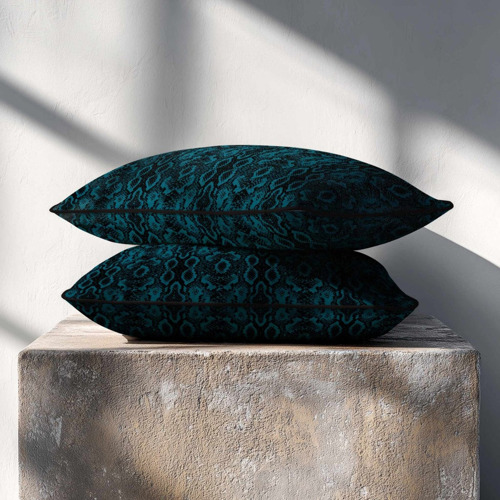 Exotic Snake | Sustainable Velvet Rectangle Cushion - Teal 50 x 30 cm Piped by Izabela Peters