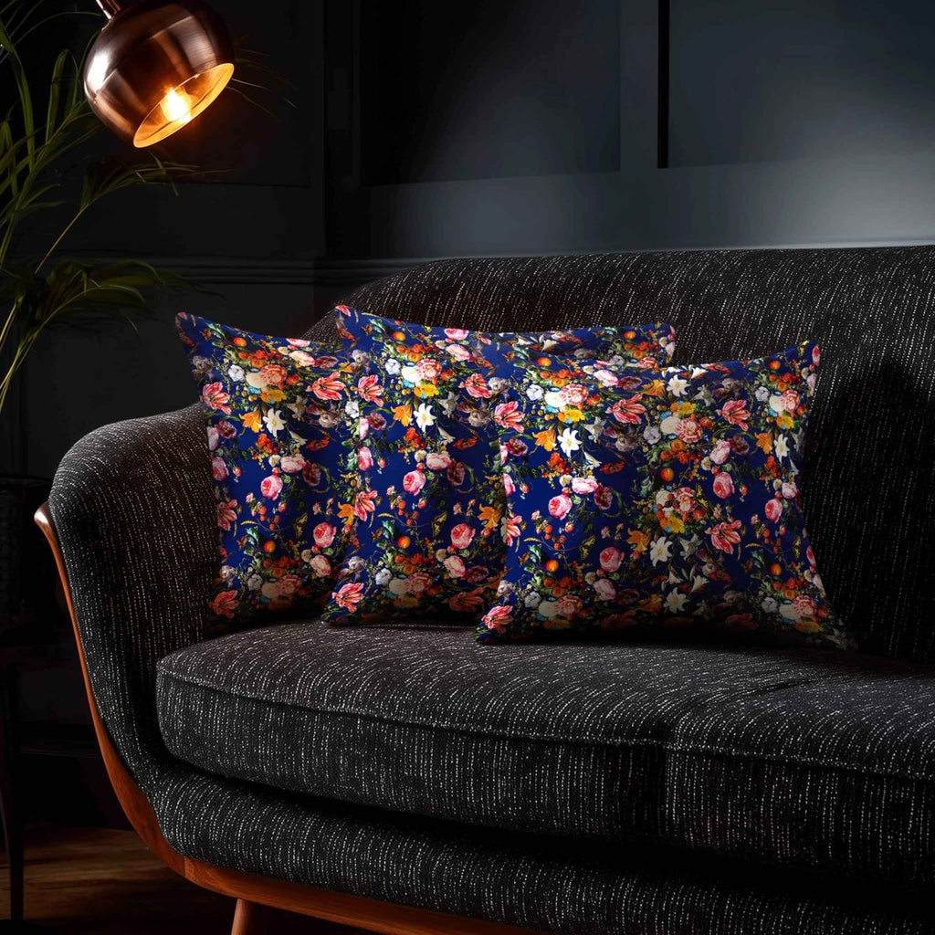 Floral Dream | Sustainable Velvet Cushion - Midnight 40 x 40 cm Standard by Izabela Peters