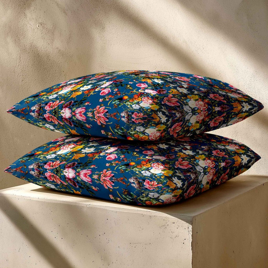 Floral Dream | Sustainable Velvet Cushion - Estate Blue 40 x 40 cm Standard by Izabela Peters
