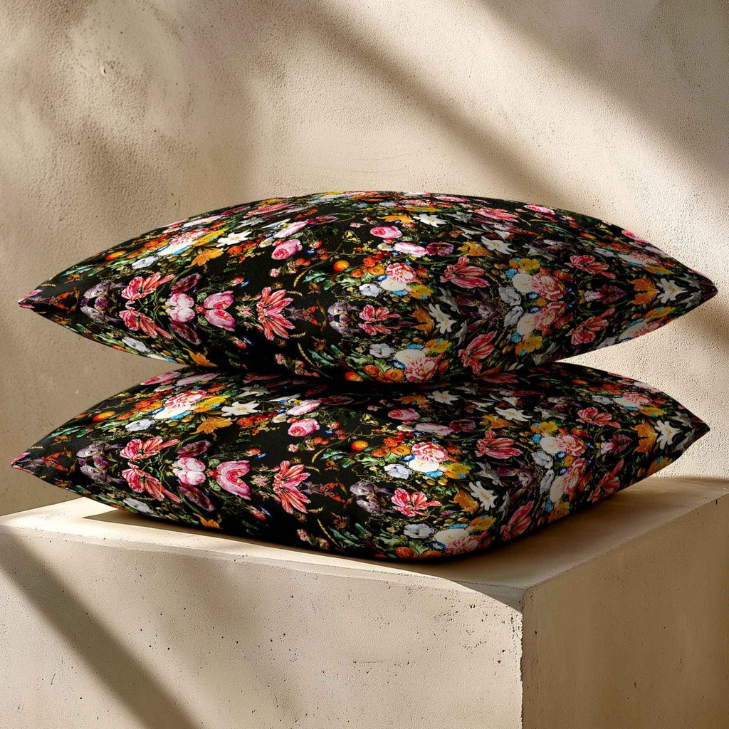 Floral Dream | Sustainable Velvet Cushion - Charcoal 40 x 40 cm Standard by Izabela Peters