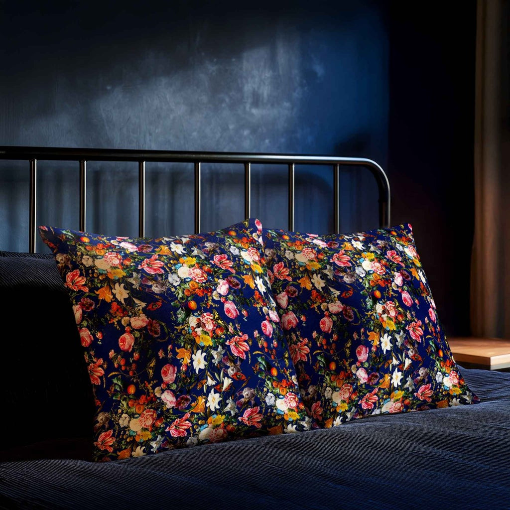 Floral Dream | Sustainable Velvet Cushion - Midnight 40 x 40 cm Standard by Izabela Peters