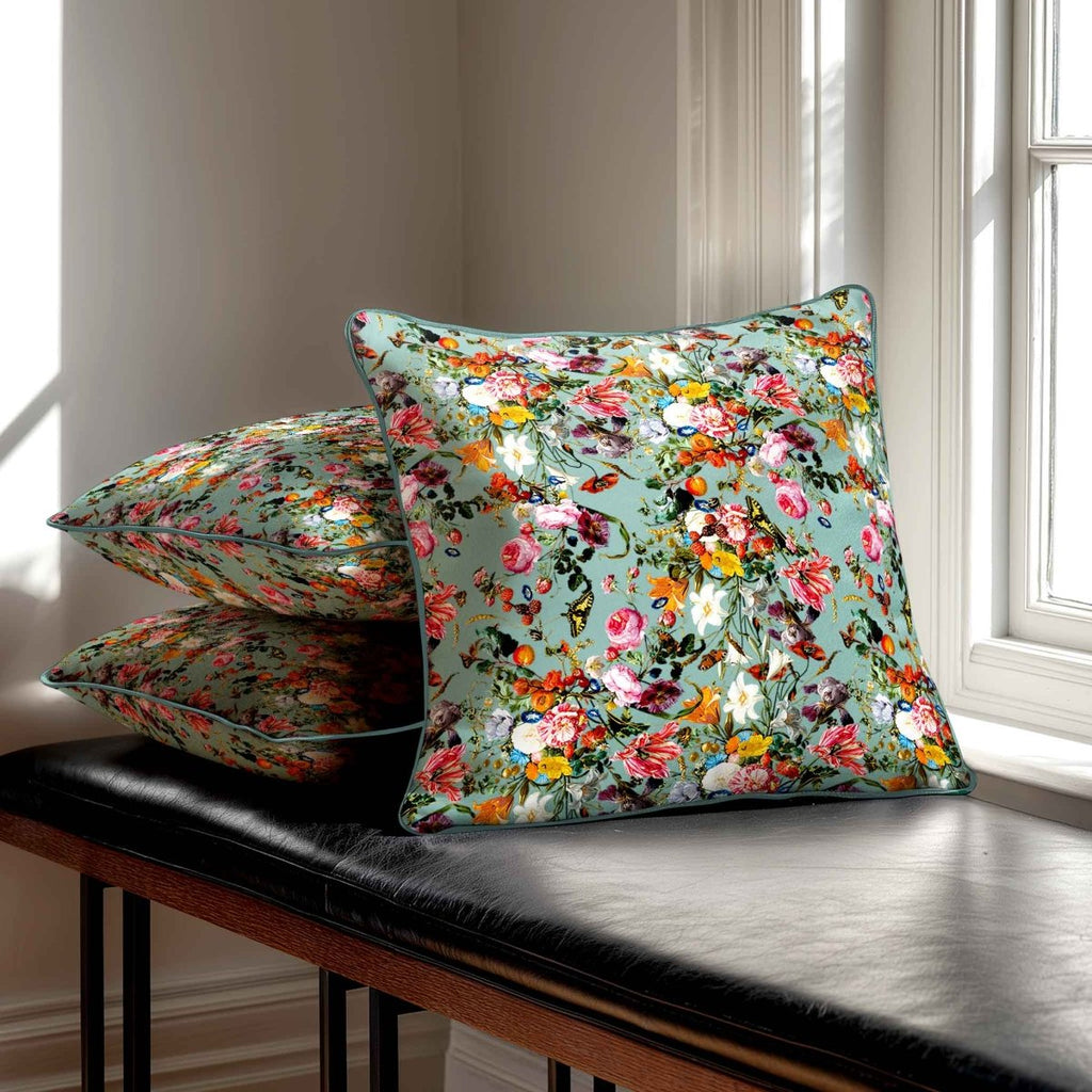Floral Dream | Sustainable Velvet Cushion - Blue Surf 40 x 40 cm Standard by Izabela Peters