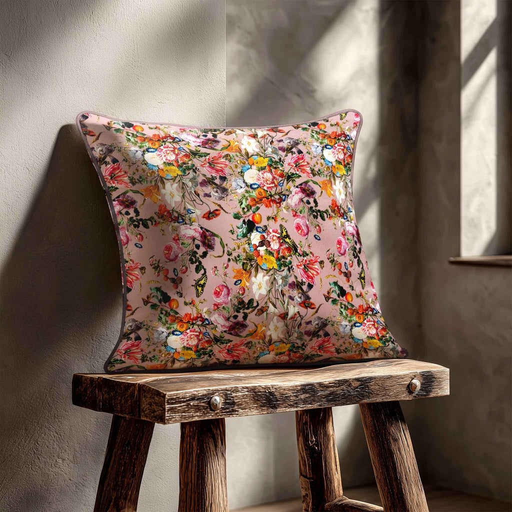 Floral Dream | Sustainable Velvet Cushion - Rosewater 40 x 40 cm Standard by Izabela Peters