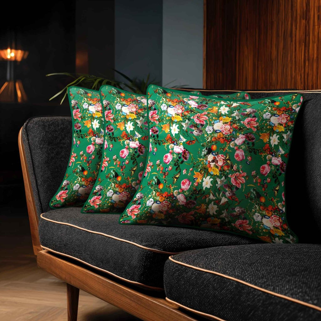 Floral Dream | Sustainable Velvet Cushion - Emerald Green 40 x 40 cm Standard by Izabela Peters