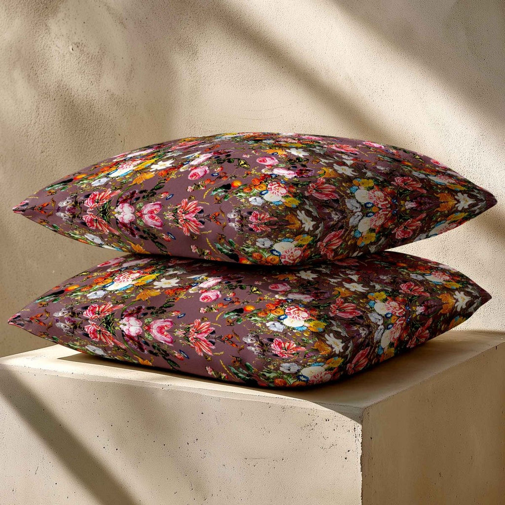Floral Dream | Sustainable Velvet Cushion - Italian Grape 40 x 40 cm Standard by Izabela Peters