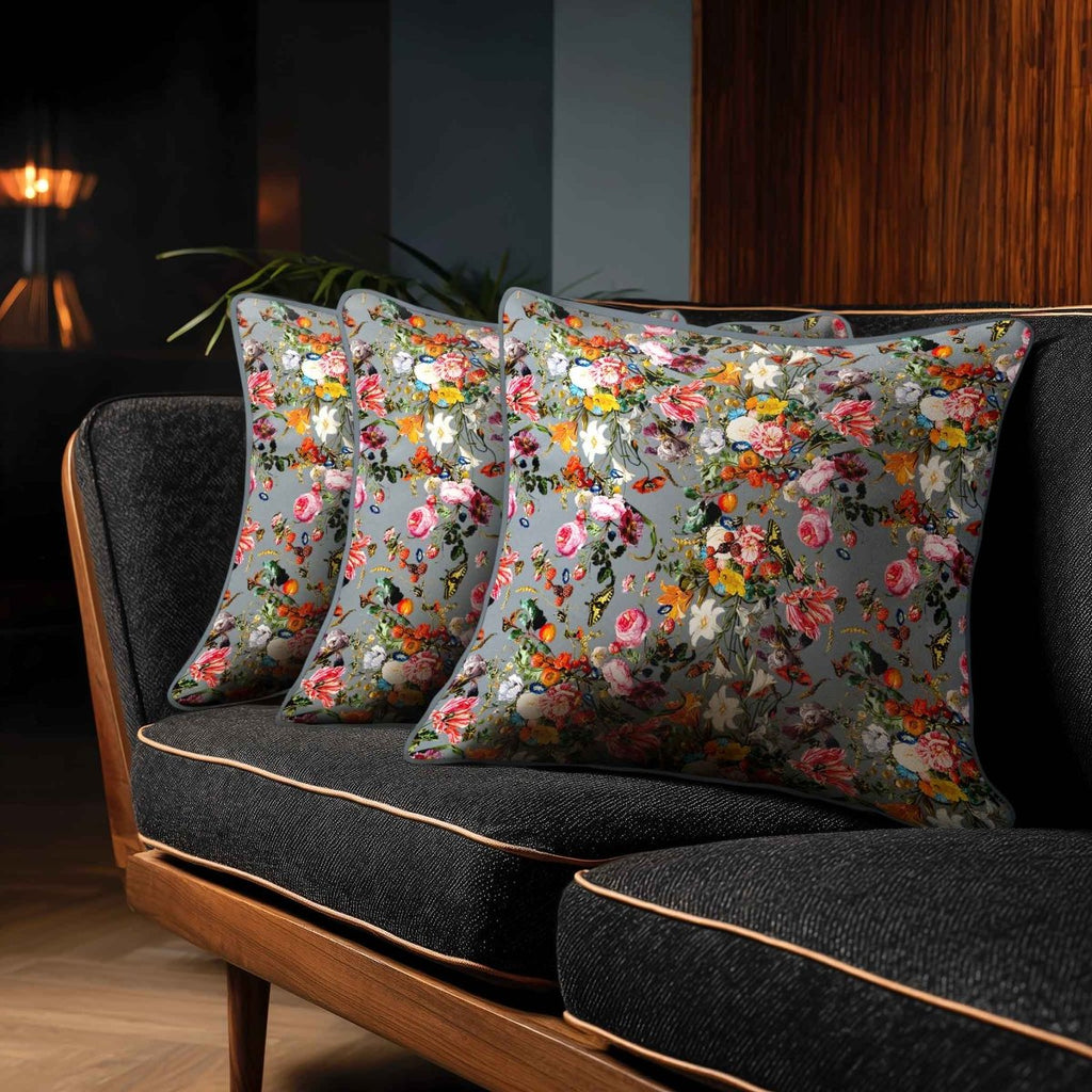 Floral Dream | Sustainable Velvet Cushion - French Grey 40 x 40 cm Standard by Izabela Peters