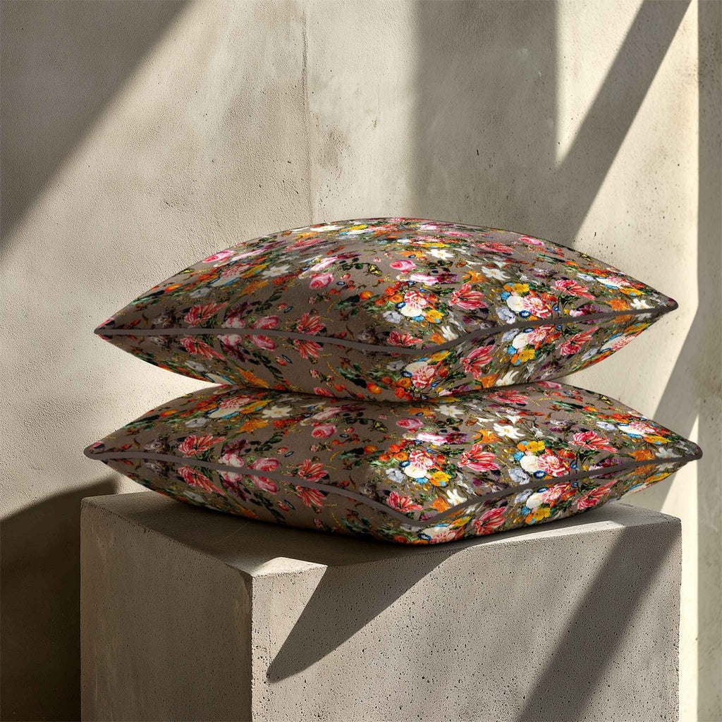 Floral Dream | Sustainable Velvet Cushion - Dovedale Stone 40 x 40 cm Standard by Izabela Peters