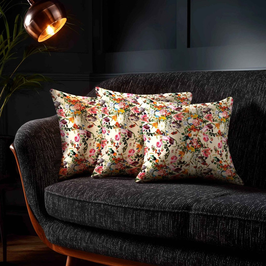 Floral Dream | Sustainable Velvet Cushion - Ivory Cream 40 x 40 cm Standard by Izabela Peters