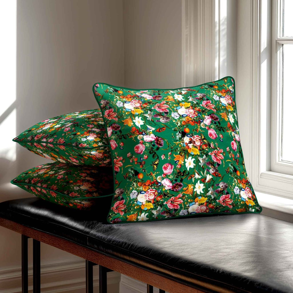Floral Dream | Sustainable Velvet Cushion - Emerald Green 40 x 40 cm Standard by Izabela Peters