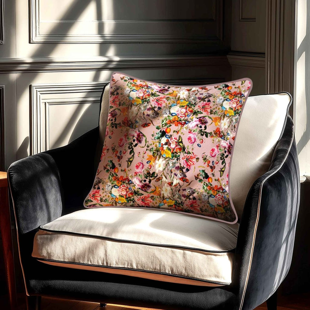 Floral Dream | Sustainable Velvet Cushion - Rosewater 40 x 40 cm Standard by Izabela Peters