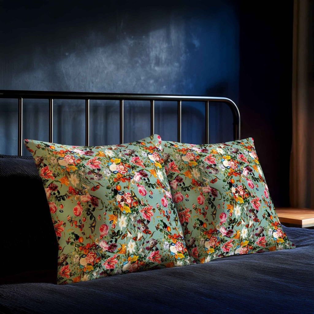 Floral Dream | Sustainable Velvet Cushion - Blue Surf 40 x 40 cm Standard by Izabela Peters