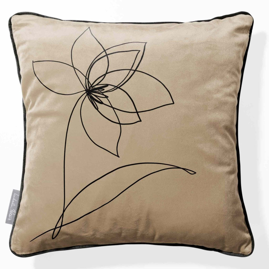 Flower | Sustainable Velvet Cushion - Taupe 40 x 40 cm Piped by Izabela Peters