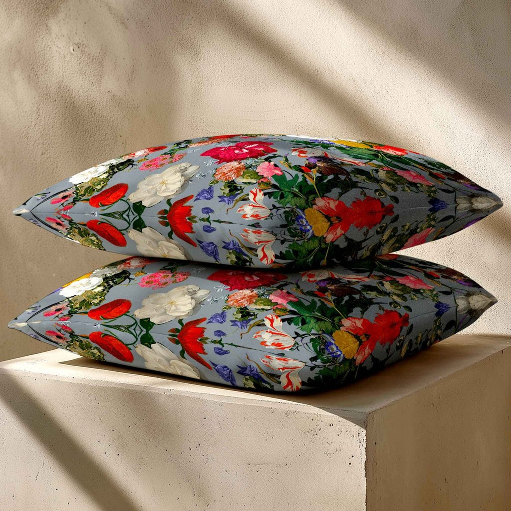 Garden Bouquet | Sustainable Velvet Cushion - French Grey 40 x 40 cm Standard by Izabela Peters