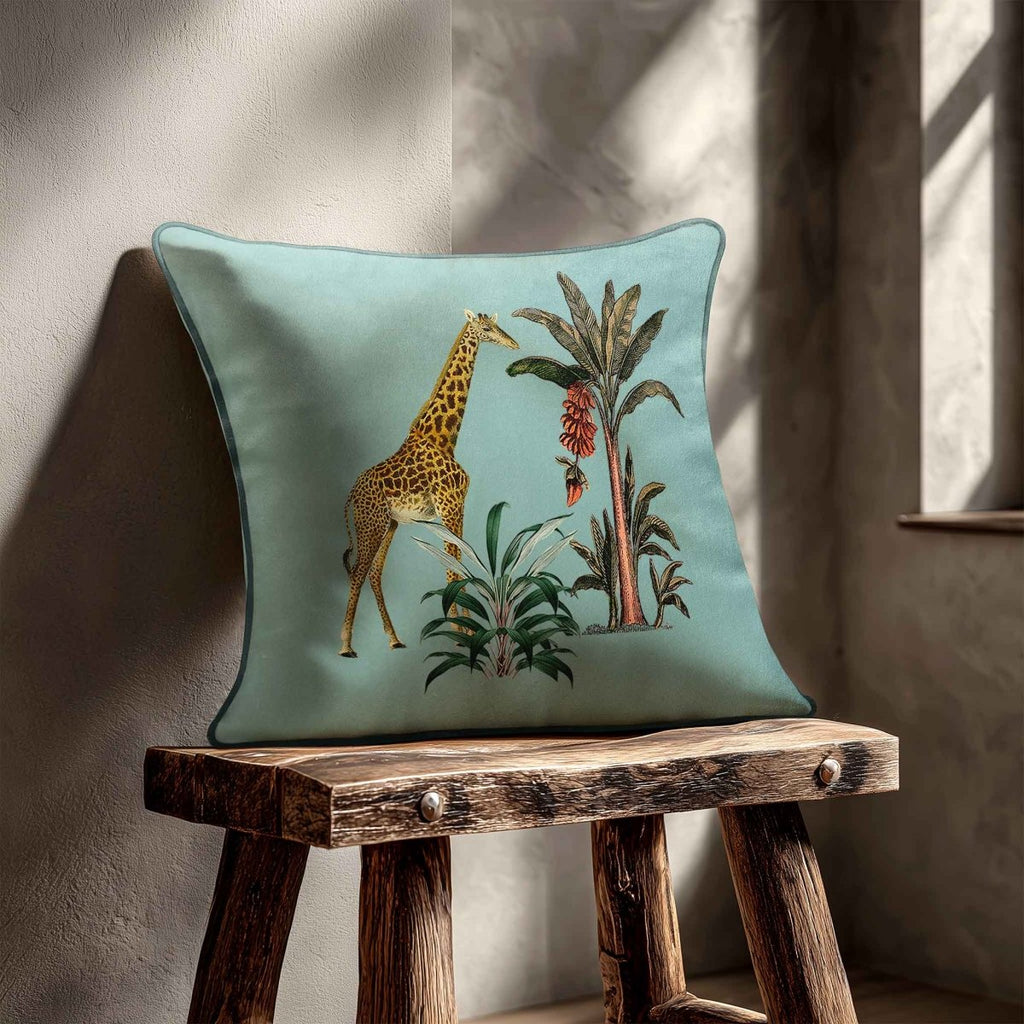 Giraffe | Sustainable Velvet Cushion - Blue Surf 40 x 40 cm Standard by Izabela Peters