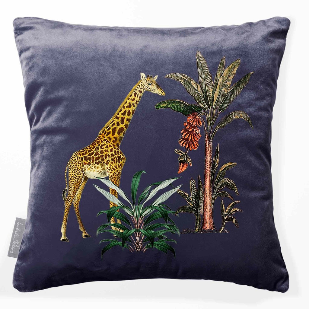 Giraffe | Sustainable Velvet Cushion - Graphite 40 x 40 cm Smooth by Izabela Peters