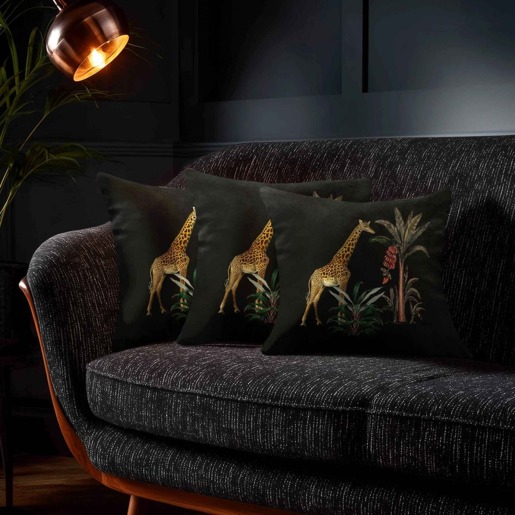 Giraffe | Sustainable Velvet Cushion - Charcoal 40 x 40 cm Standard by Izabela Peters