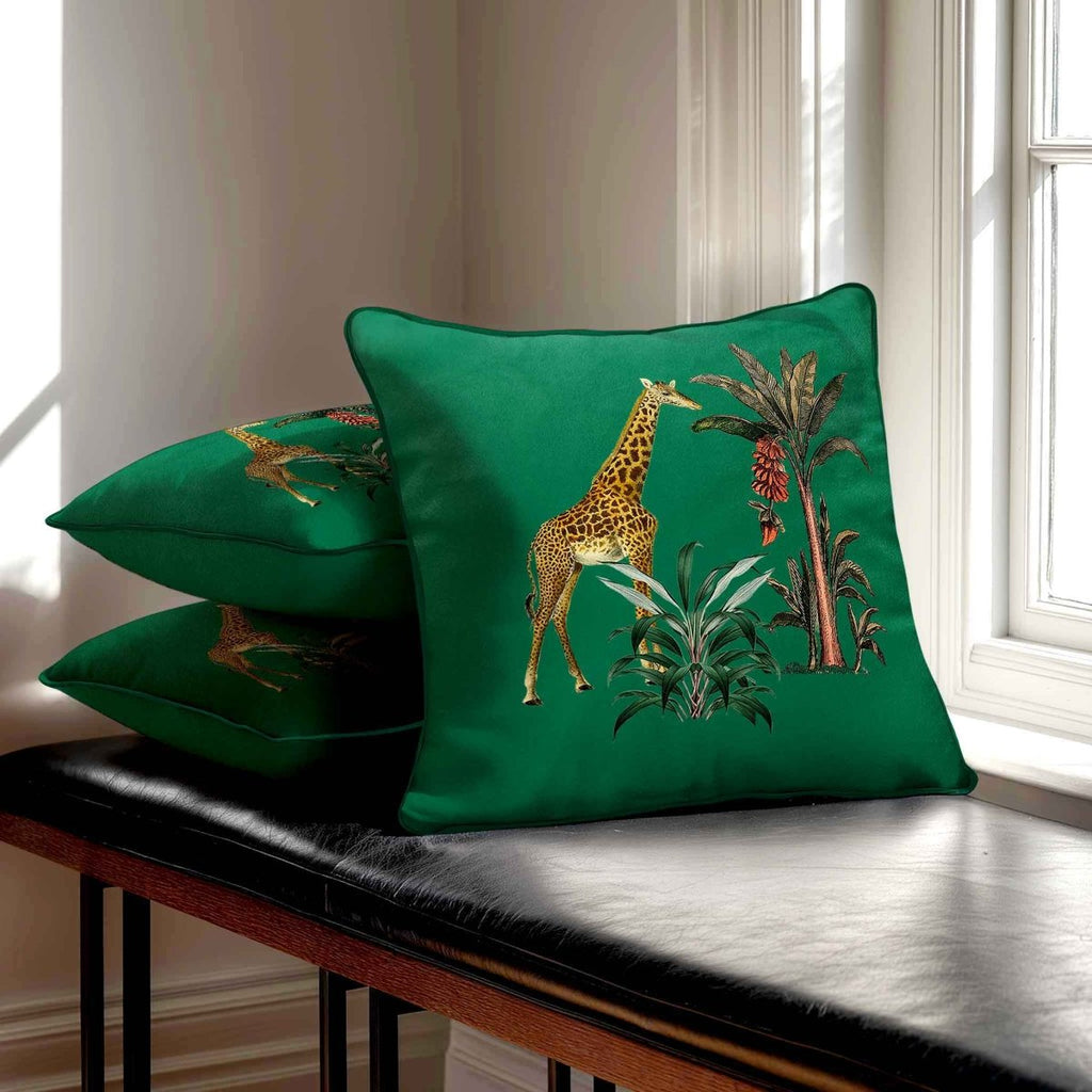 Giraffe | Sustainable Velvet Cushion - Emerald Green 40 x 40 cm Standard by Izabela Peters