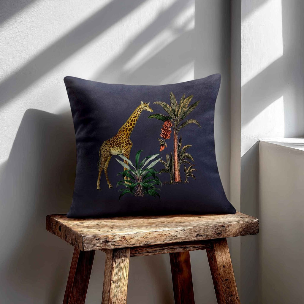 Giraffe | Sustainable Velvet Cushion - Graphite 40 x 40 cm Standard by Izabela Peters