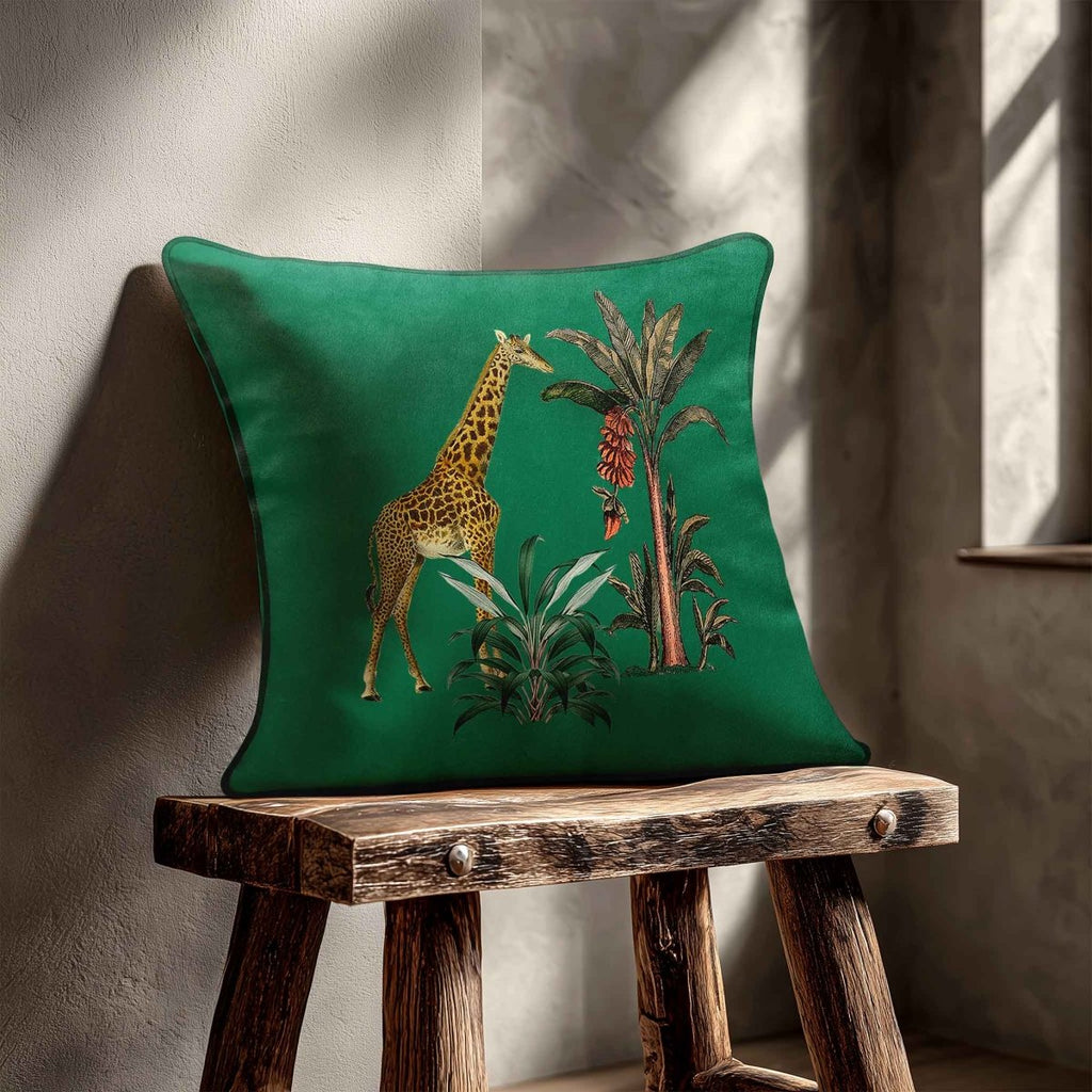 Giraffe | Sustainable Velvet Cushion - Emerald Green 40 x 40 cm Standard by Izabela Peters