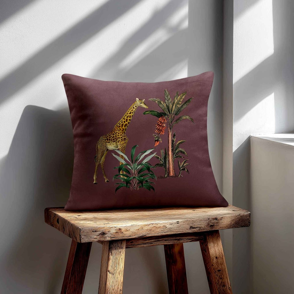 Giraffe | Sustainable Velvet Cushion - Italian Grape 40 x 40 cm Standard by Izabela Peters