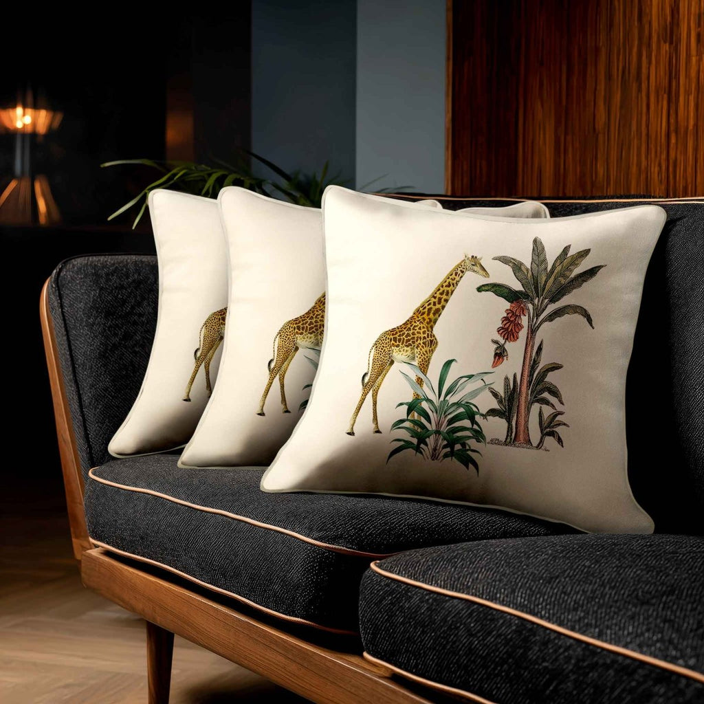 Giraffe | Sustainable Velvet Cushion - Ivory Cream 40 x 40 cm Standard by Izabela Peters