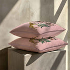 Giraffe | Sustainable Velvet Cushion - Rosewater 40 x 40 cm Standard by Izabela Peters