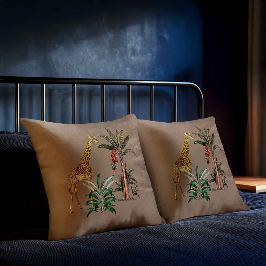 Giraffe | Sustainable Velvet Cushion - Dovedale Stone 40 x 40 cm Standard by Izabela Peters