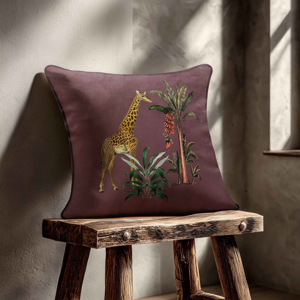Giraffe | Sustainable Velvet Cushion - Italian Grape 40 x 40 cm Standard by Izabela Peters