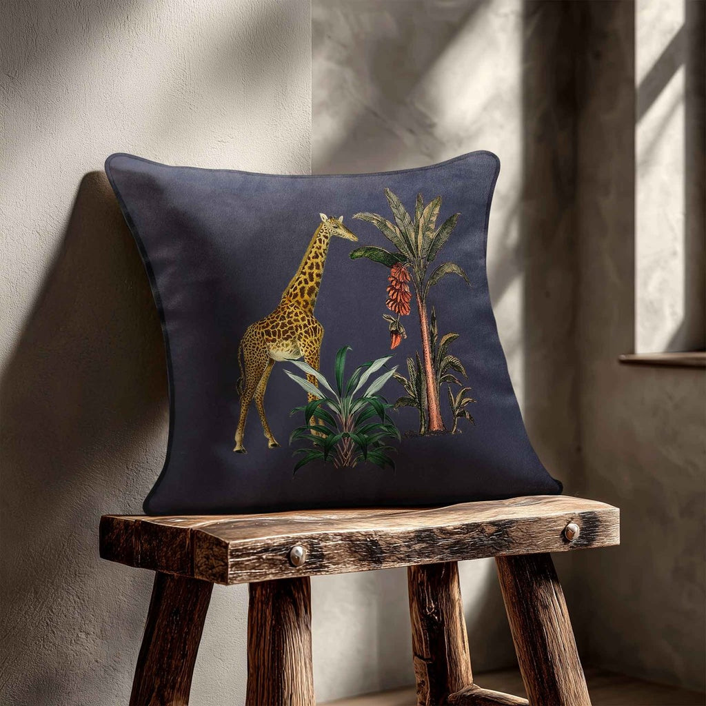 Giraffe | Sustainable Velvet Cushion - Graphite 40 x 40 cm Standard by Izabela Peters