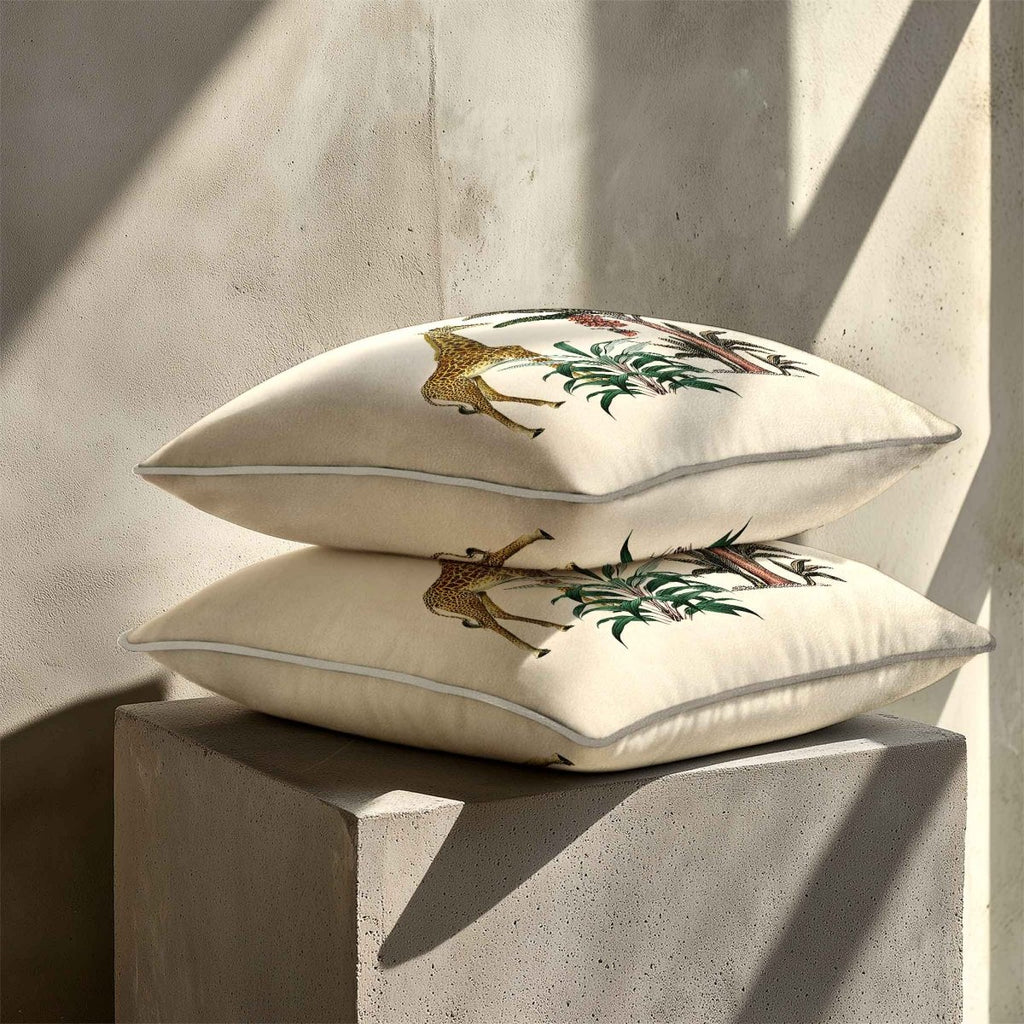 Giraffe | Sustainable Velvet Cushion - Ivory Cream 40 x 40 cm Standard by Izabela Peters
