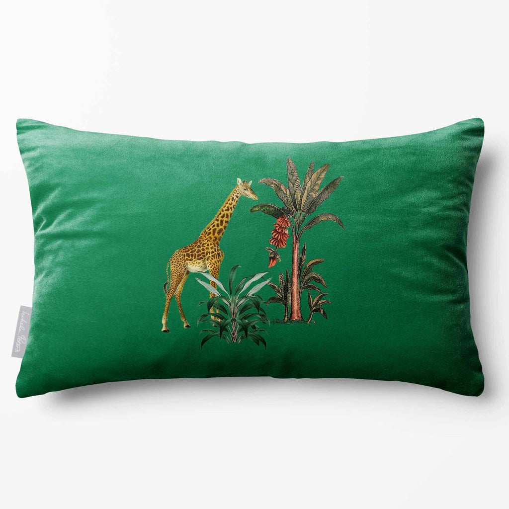 Giraffe | Sustainable Velvet Rectangle Cushion - Emerald Green 50 x 30 cm Standard by Izabela Peters