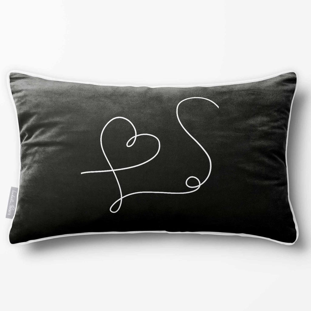 Heart | Sustainable Velvet Rectangle Cushion - Black & White 50 x 30 cm Piped by Izabela Peters
