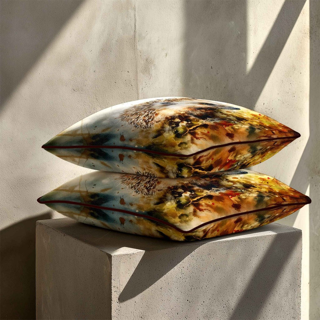 Hedgehog | Sustainable Velvet Cushion - 40 x 40 cm Standard by Izabela Peters