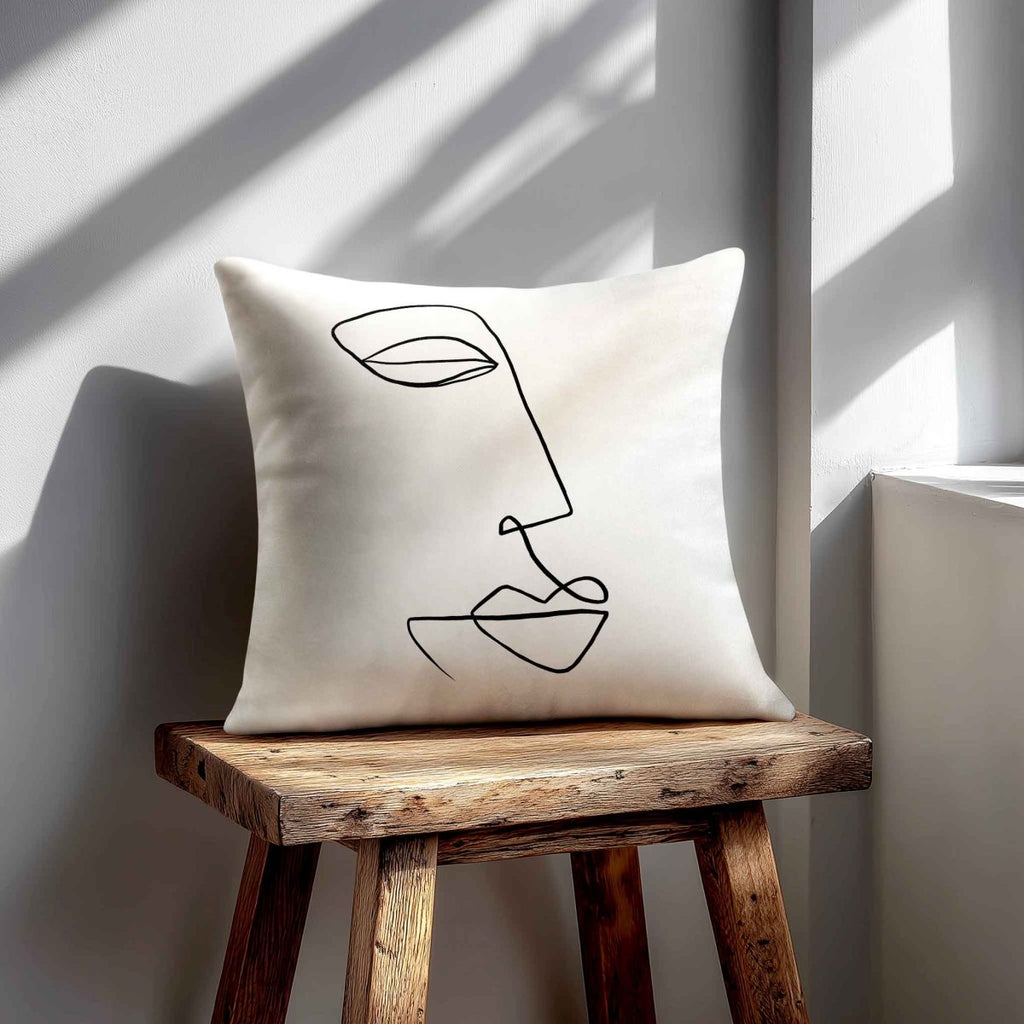 Joyful Face | Sustainable Velvet Cushion - White & Black 40 x 40 cm Standard by Izabela Peters