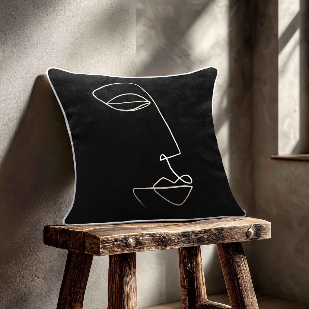Joyful Face | Sustainable Velvet Cushion - Black & White 40 x 40 cm Standard by Izabela Peters
