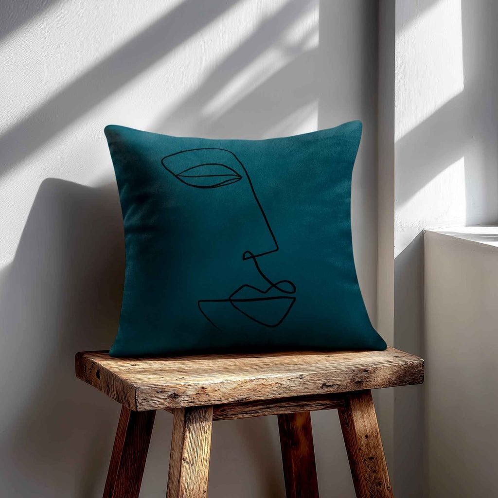 Joyful Face | Sustainable Velvet Cushion - Teal 40 x 40 cm Standard by Izabela Peters