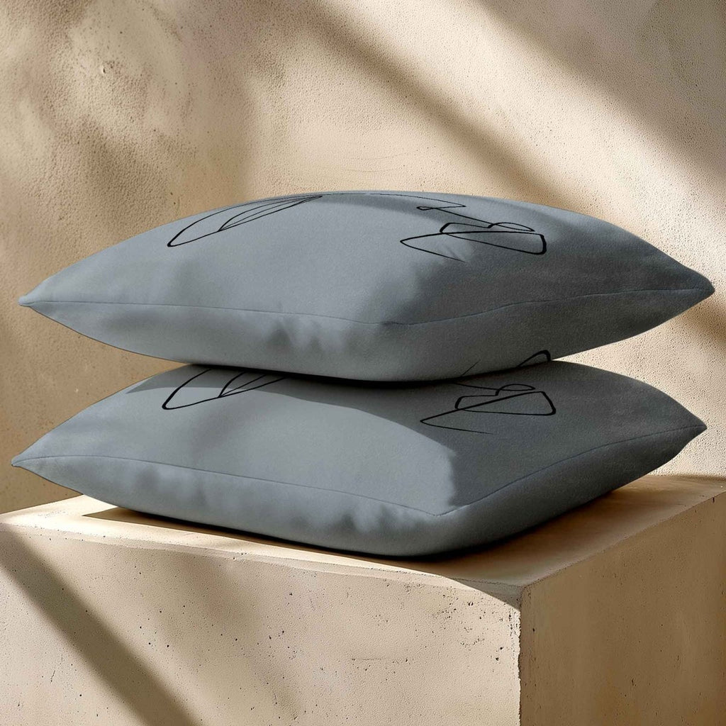 Joyful Face | Sustainable Velvet Cushion - French Grey 40 x 40 cm Standard by Izabela Peters