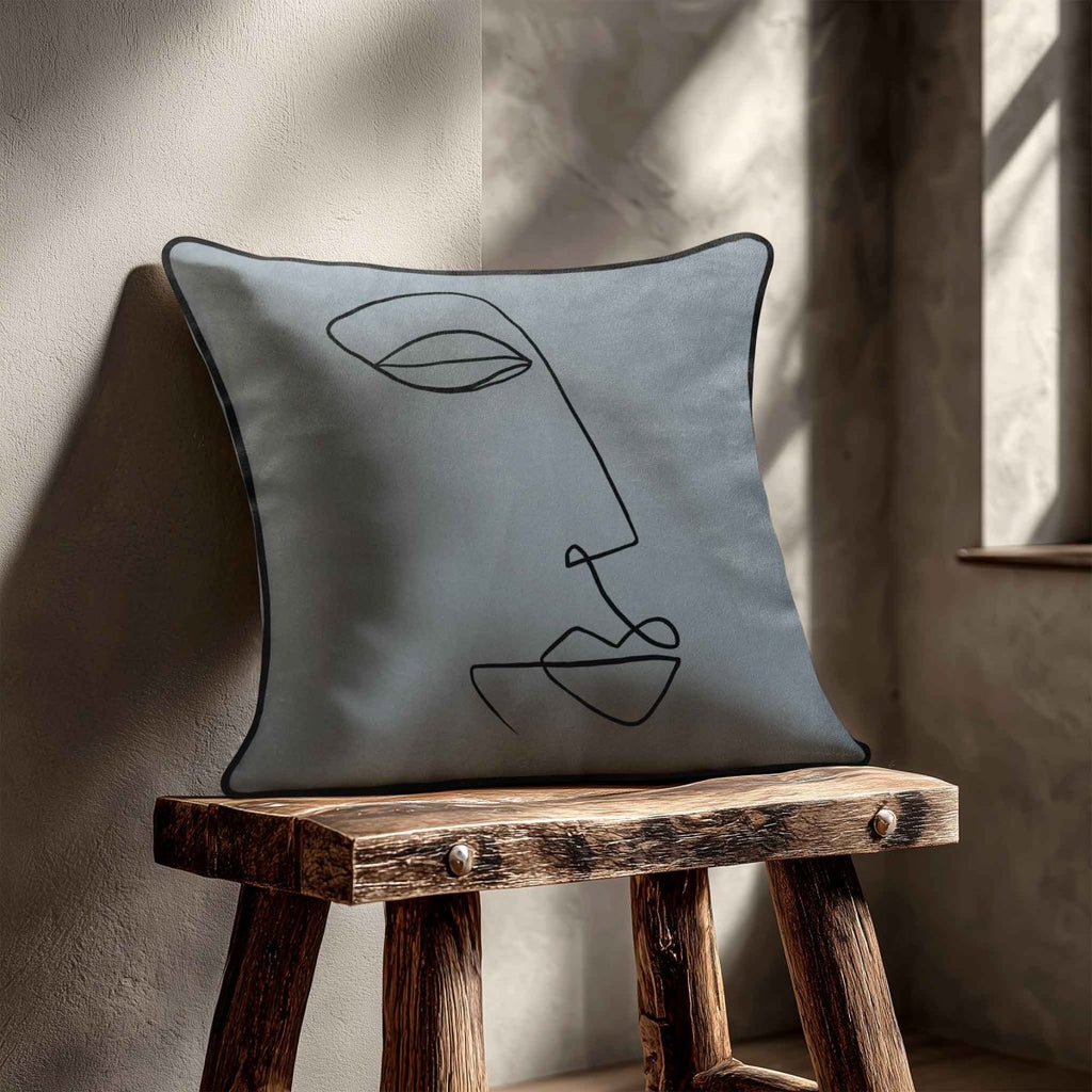 Joyful Face | Sustainable Velvet Cushion - French Grey 40 x 40 cm Standard by Izabela Peters