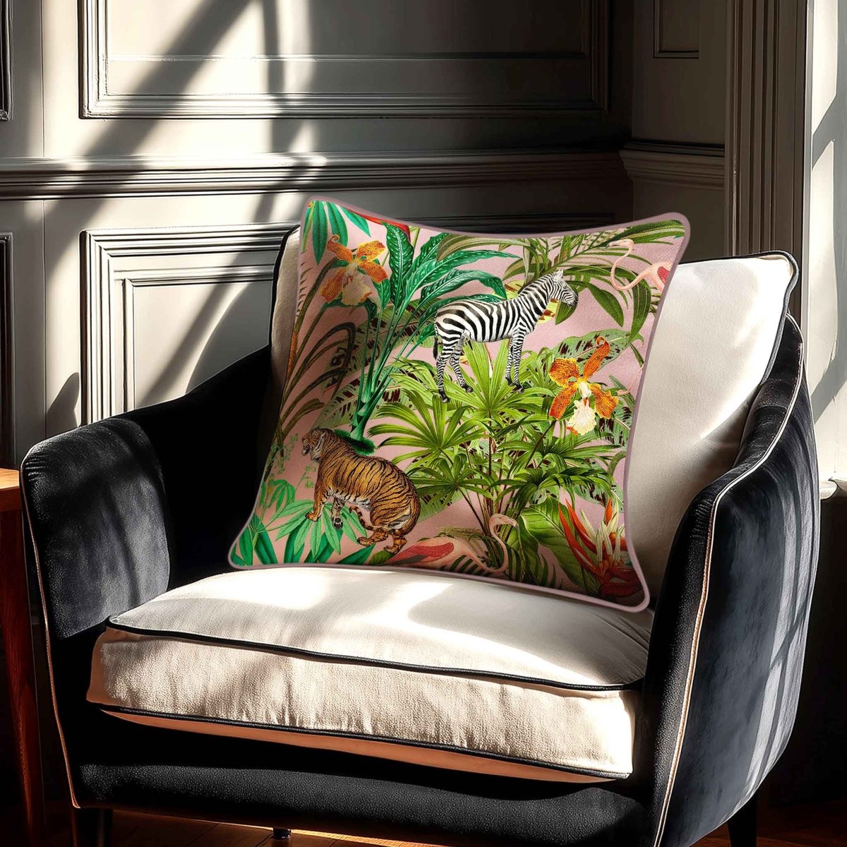 Jungle Fusion | Sustainable Velvet Cushion - Rosewater 40 x 40 cm Standard by Izabela Peters