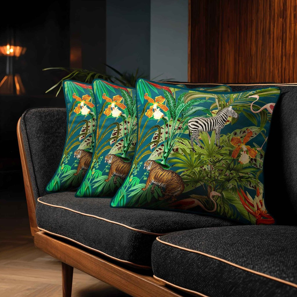 Jungle Fusion | Sustainable Velvet Cushion - Teal 40 x 40 cm Piped by Izabela Peters