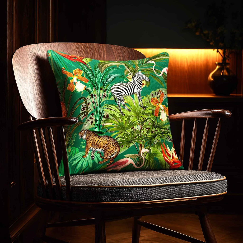 Jungle Fusion | Sustainable Velvet Cushion - Emerald Green 40 x 40 cm Standard by Izabela Peters