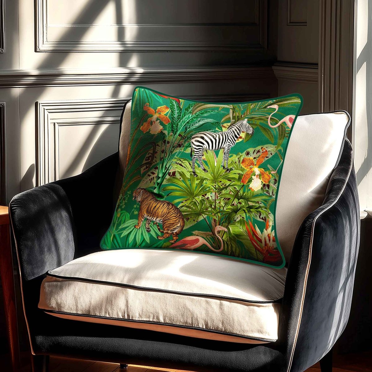 Jungle Fusion | Sustainable Velvet Cushion - Emerald Green 40 x 40 cm Standard by Izabela Peters