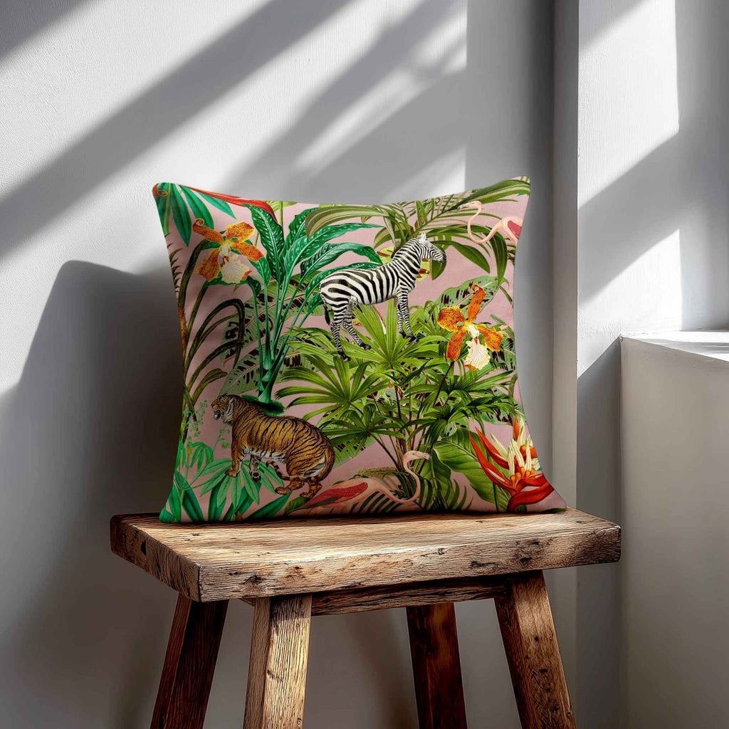 Jungle Fusion | Sustainable Velvet Cushion - Rosewater 40 x 40 cm Standard by Izabela Peters